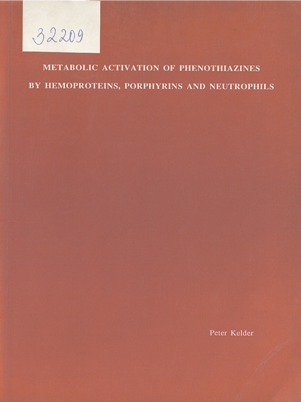 Metabolic activation of phenothiazines by hemoproteins, porphyrins and neutrophils